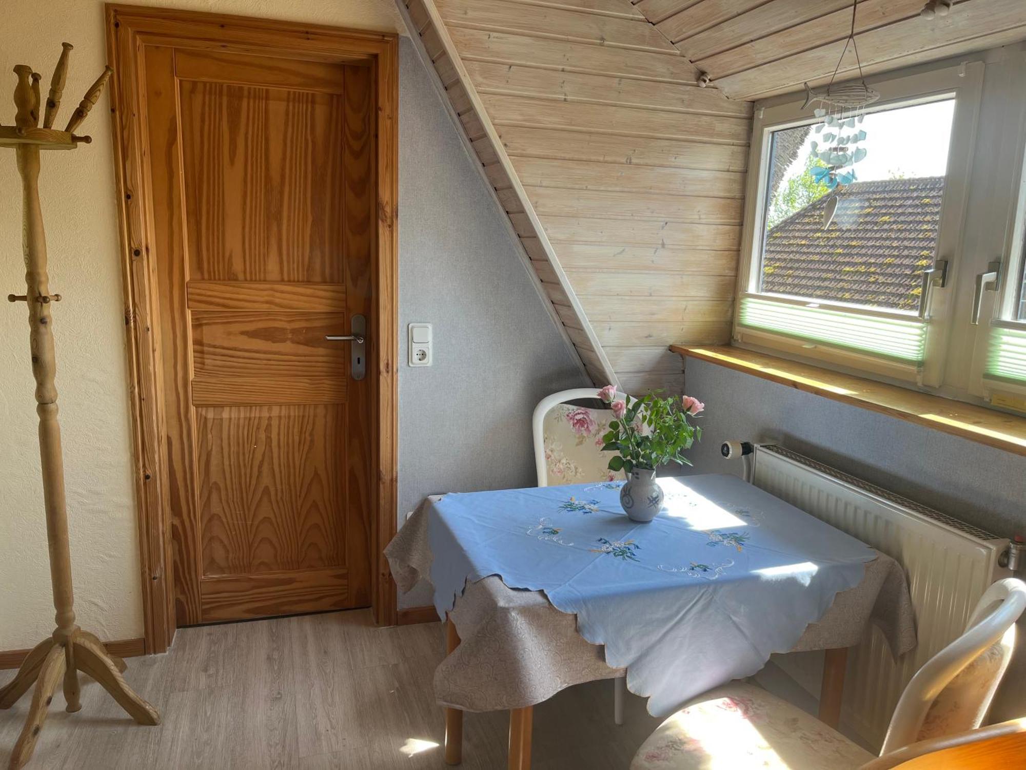 Ferienwohnung Im Rohrdachhaus Wustrow  Exterior photo